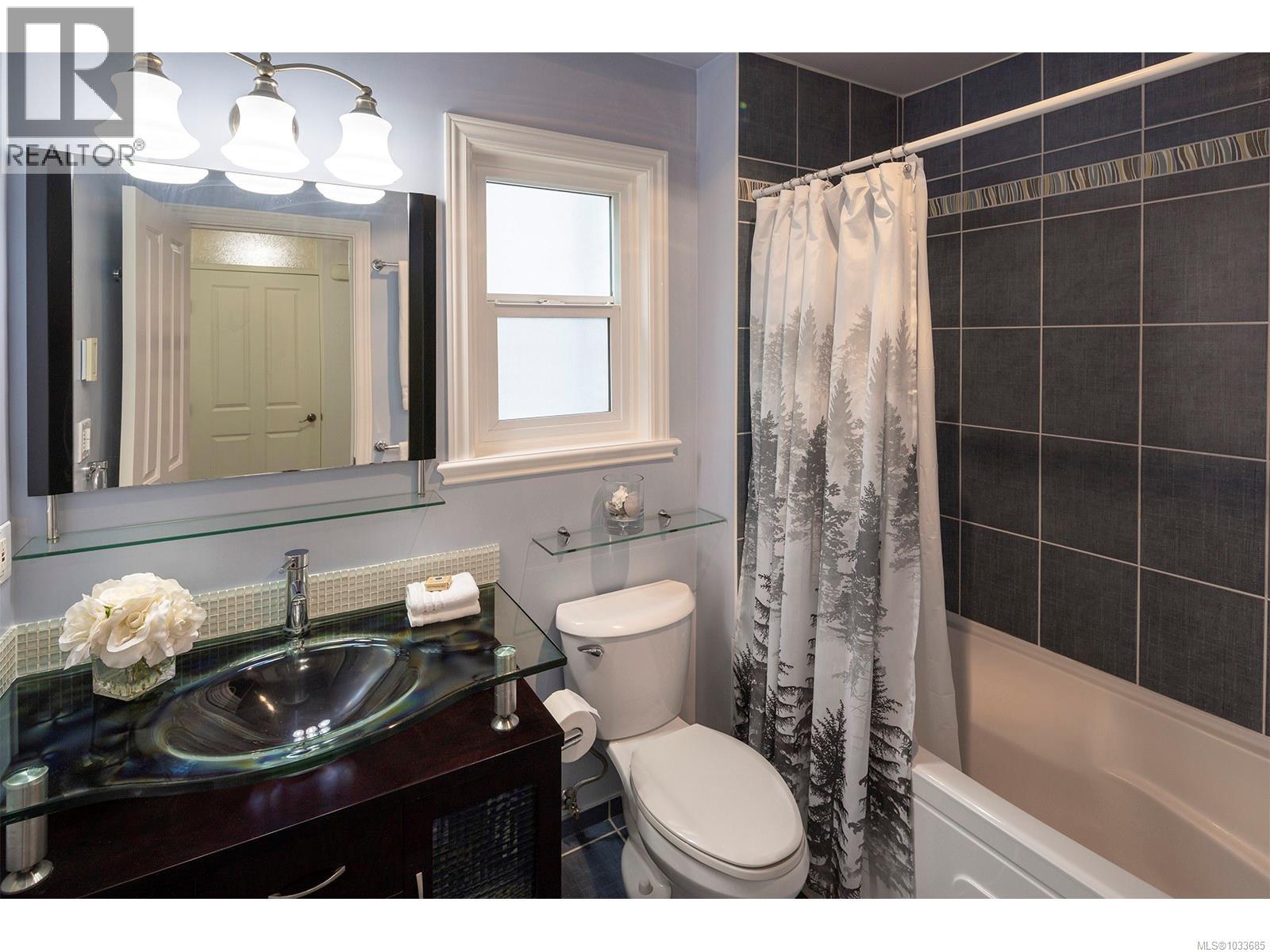 304 229 Ontario St, Victoria, British Columbia  V8V 1N1 - Photo 15 - 1033685