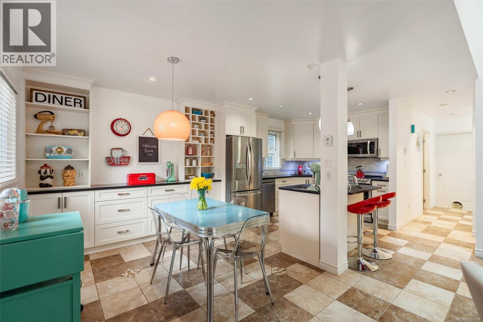 48 Falstaff Pl, View Royal, British Columbia  V9A 7A5 - Photo 11 - 1032894