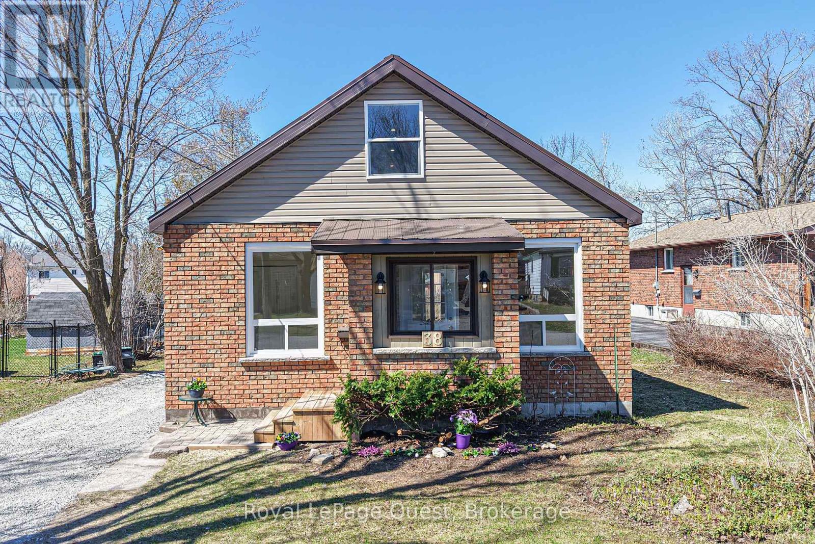 38 ADAIR STREET, Orillia, Ontario