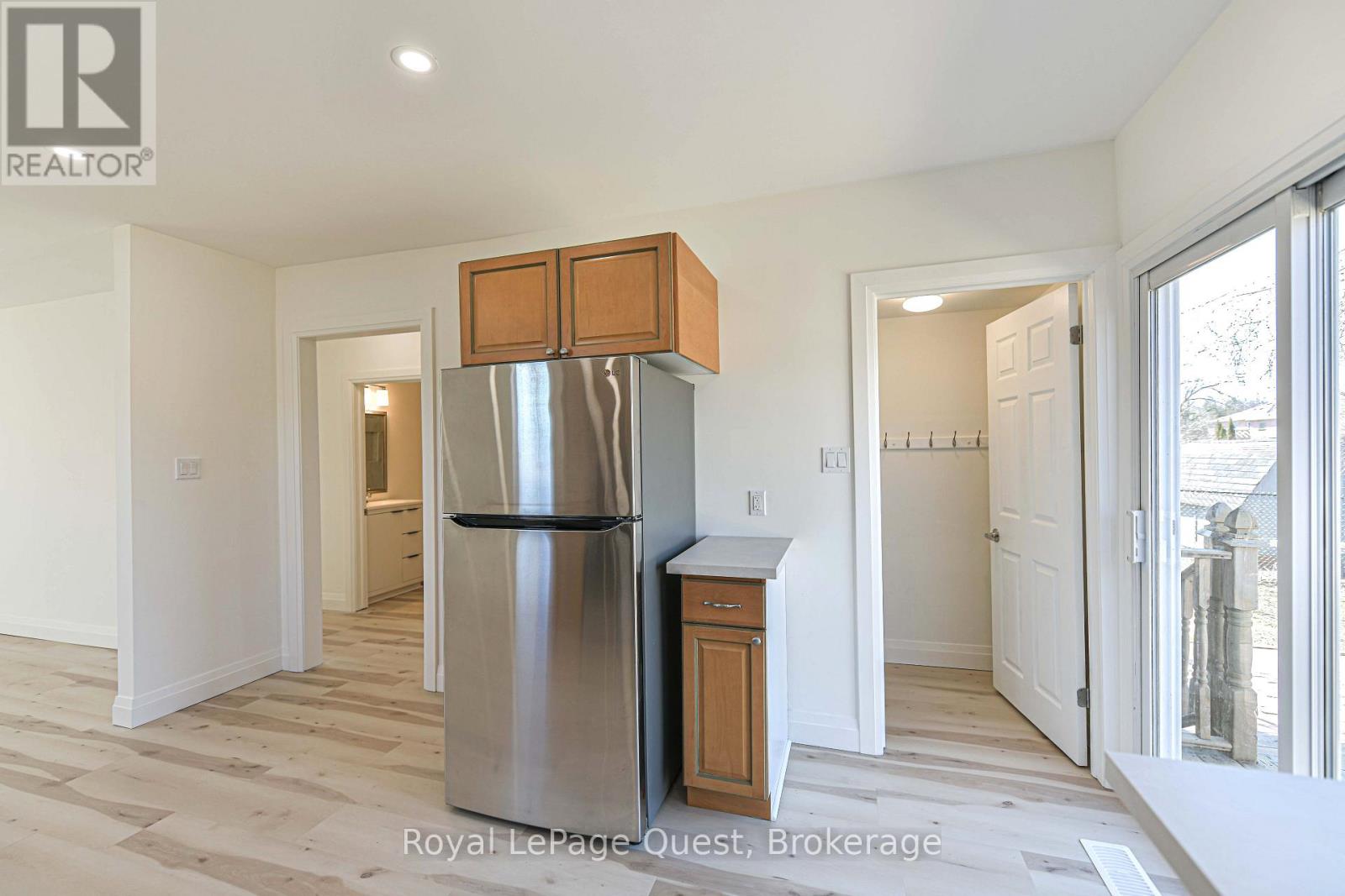 38 Adair Street, Orillia, Ontario  L3V 2X2 - Photo 11 - S13056062