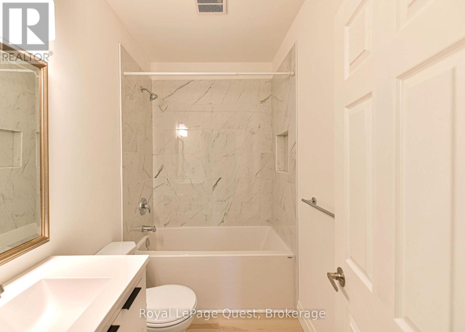 38 Adair Street, Orillia, Ontario  L3V 2X2 - Photo 15 - S13056062