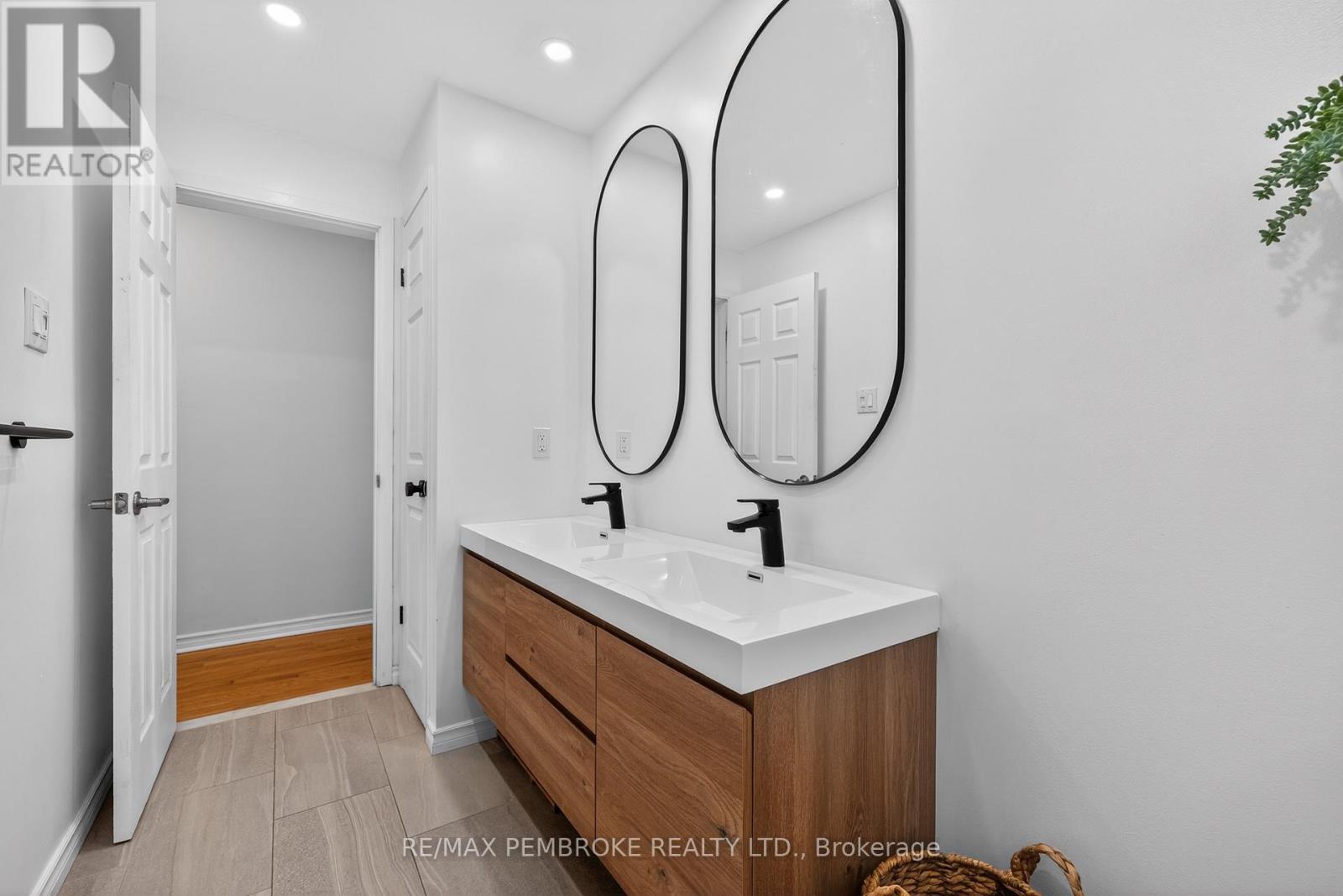 99 Noik Drive, Pembroke, Ontario  K8A 7Z4 - Photo 27 - X13051296