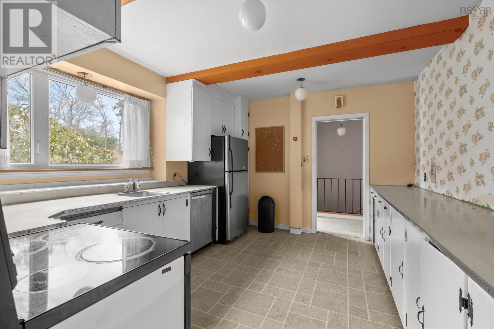 16 Glenn Drive, Halifax, Nova Scotia  B3M 2B9 - Photo 7 - 202607352