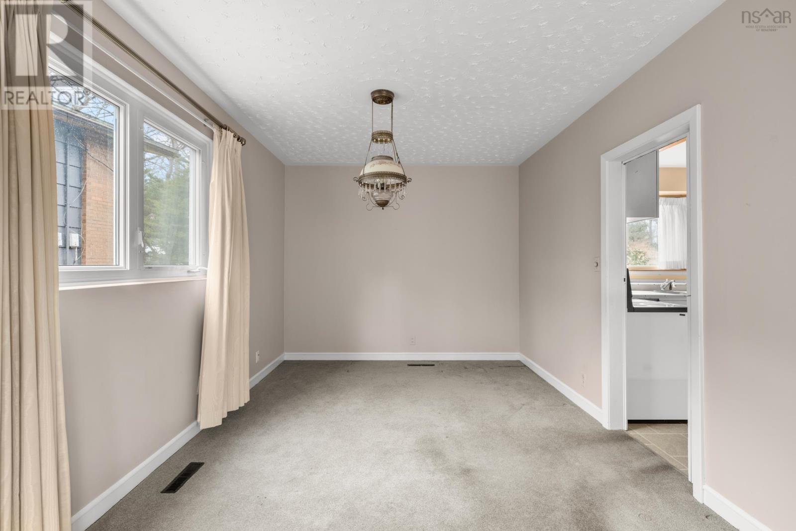 16 Glenn Drive, Halifax, Nova Scotia  B3M 2B9 - Photo 8 - 202607352