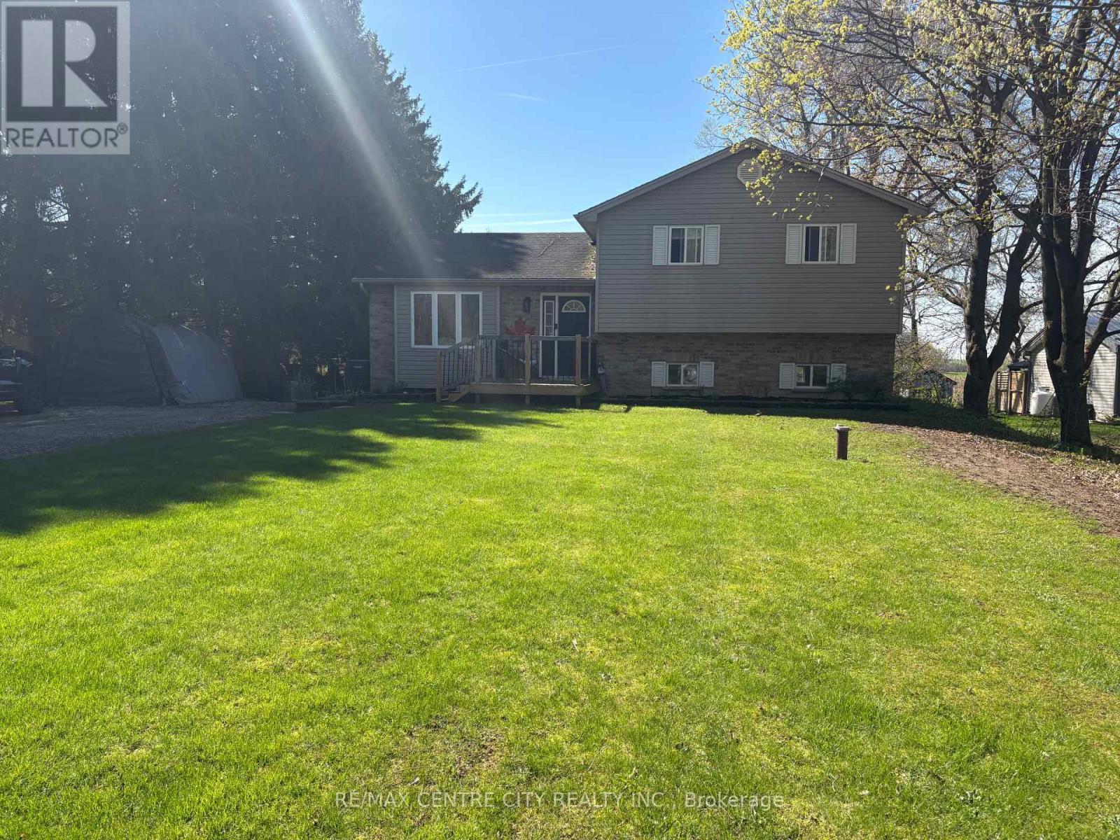 2623 Avon Drive, Malahide, Ontario  N0L 1B0 - Photo 2 - X12928080