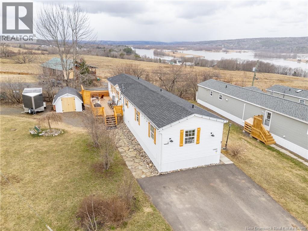 7 Barrington Road, Fredericton, New Brunswick  E3C 0A5 - Photo 2 - NB137894