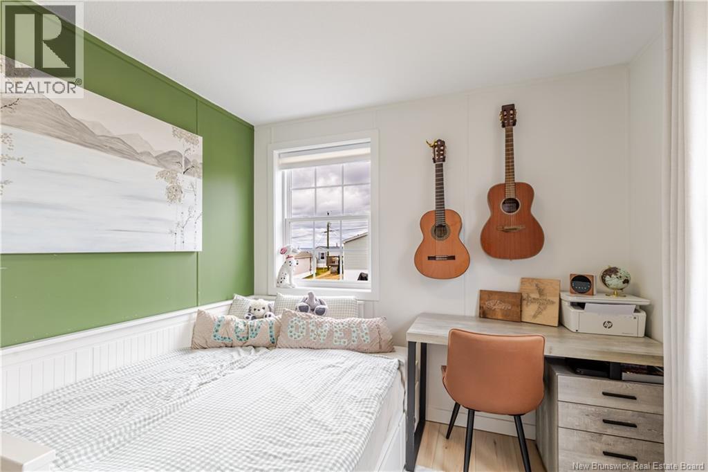7 Barrington Road, Fredericton, New Brunswick  E3C 0A5 - Photo 34 - NB137894
