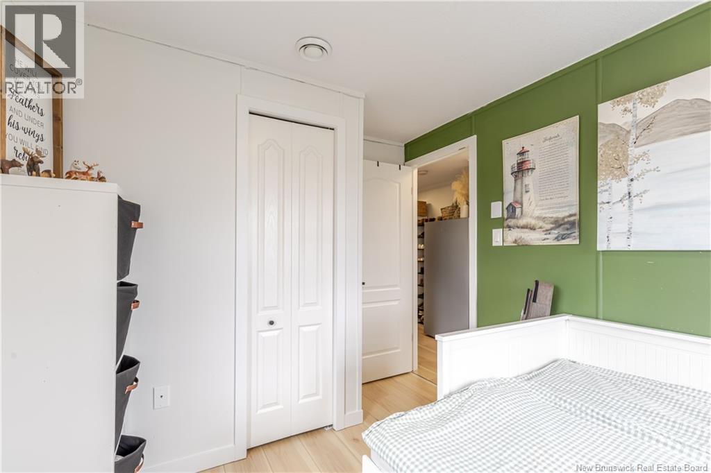 7 Barrington Road, Fredericton, New Brunswick  E3C 0A5 - Photo 36 - NB137894