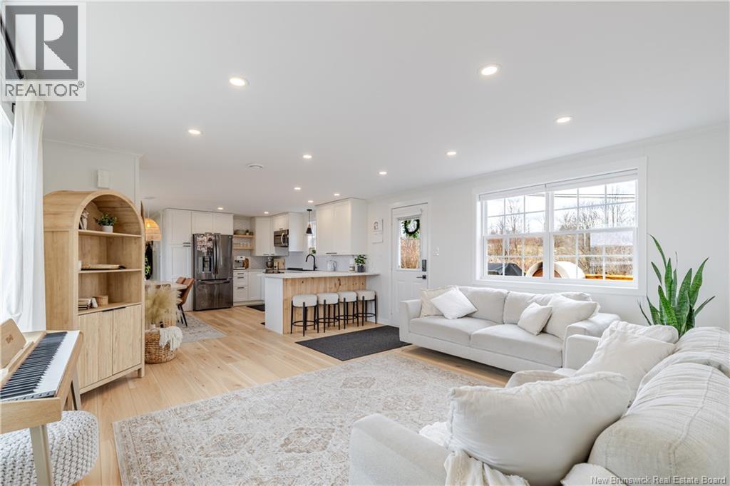 7 Barrington Road, Fredericton, New Brunswick  E3C 0A5 - Photo 6 - NB137894
