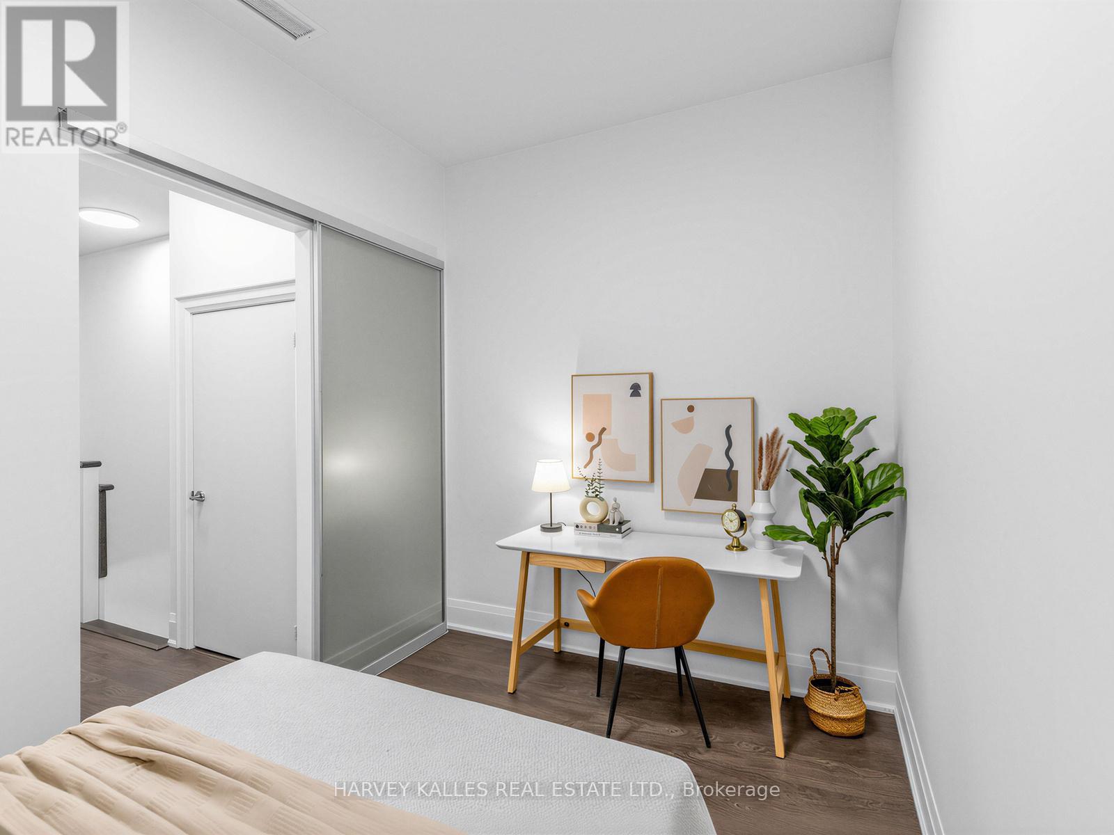 Th 13 - 30 Roehampton Avenue, Toronto, Ontario  M4P 1R2 - Photo 19 - C13052824