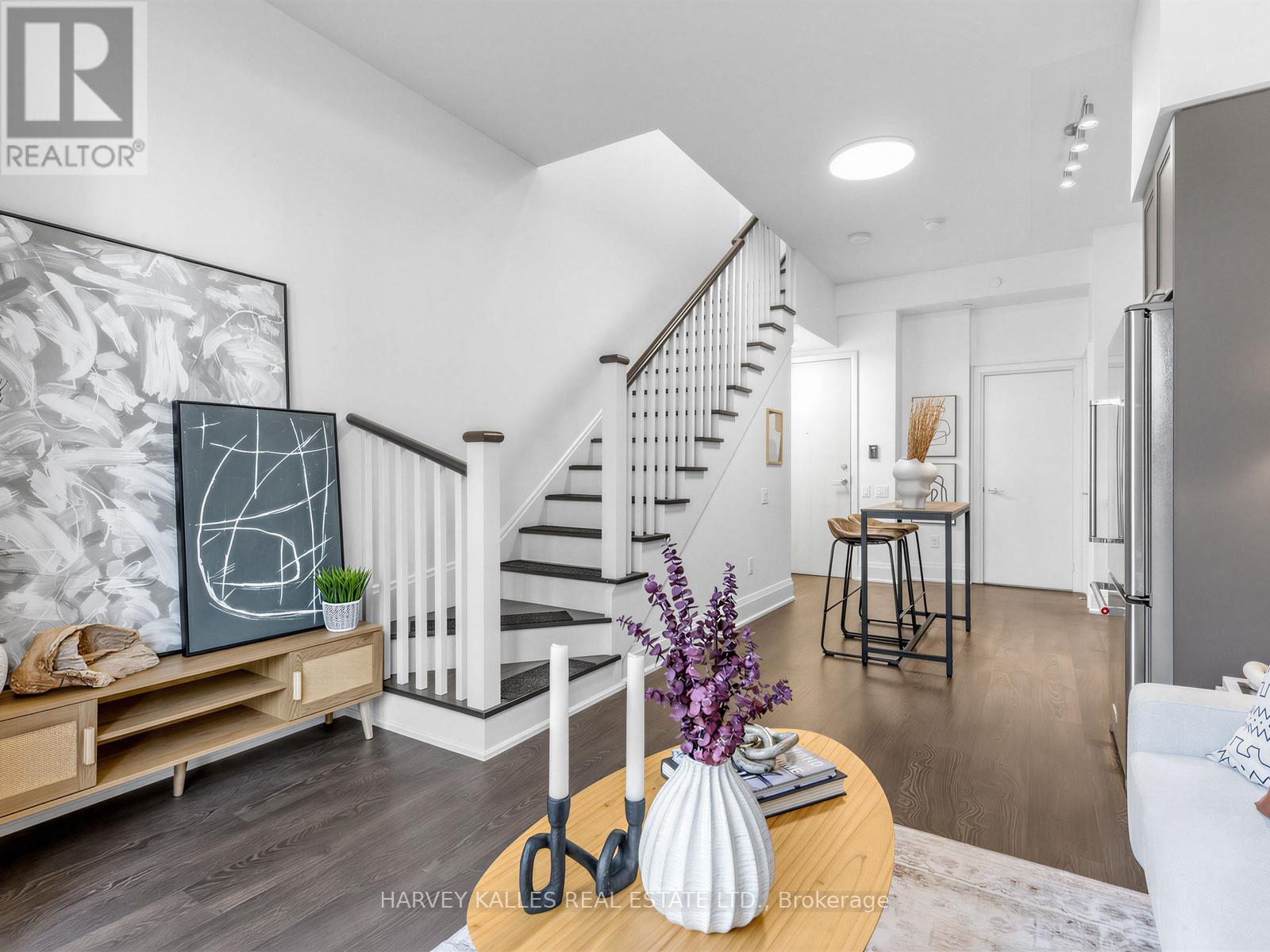 Th 13 - 30 Roehampton Avenue, Toronto, Ontario  M4P 1R2 - Photo 10 - C13052824