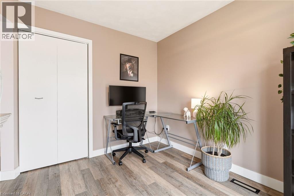 30 Darlington Drive, Hamilton, Ontario  L9C 2L7 - Photo 19 - 40825060