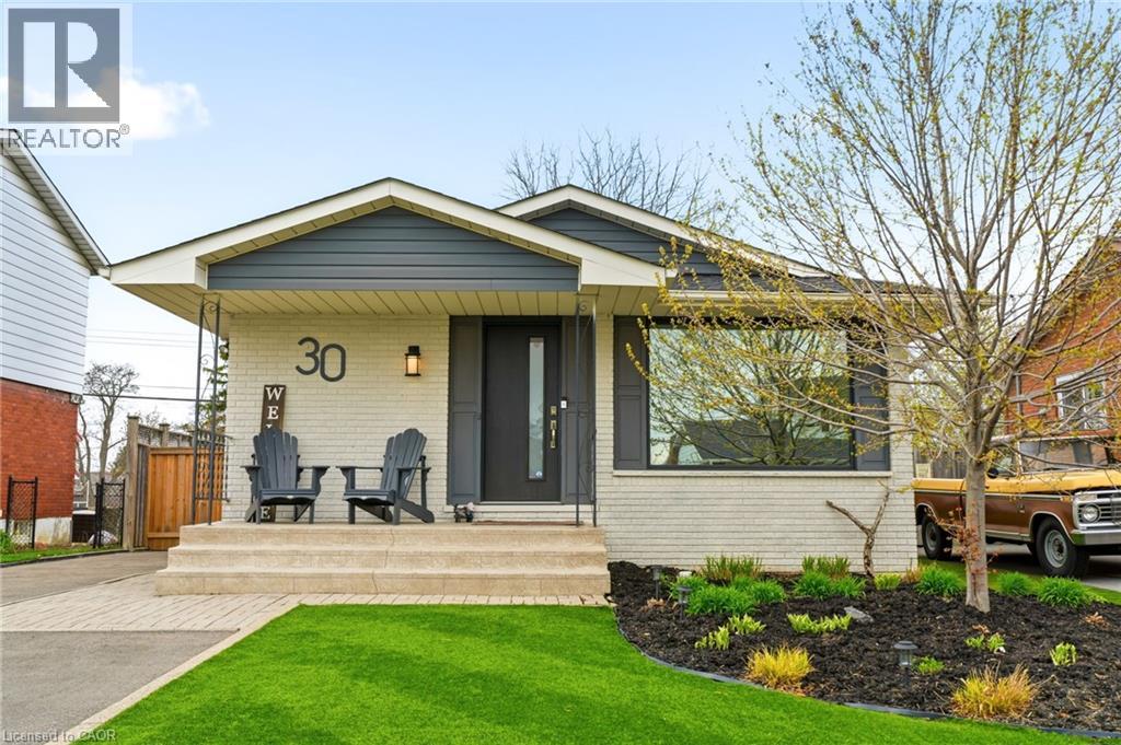 30 Darlington Drive, Hamilton, Ontario  L9C 2L7 - Photo 2 - 40825060