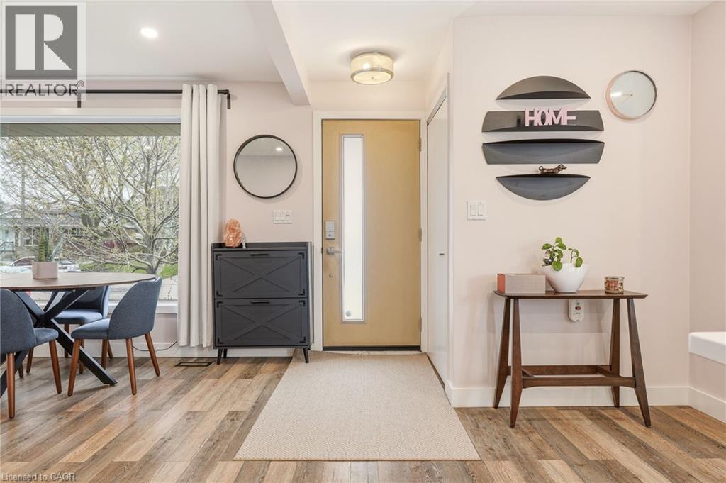 30 Darlington Drive, Hamilton, Ontario  L9C 2L7 - Photo 5 - 40825060