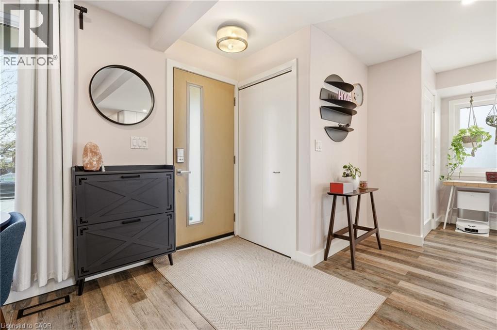 30 Darlington Drive, Hamilton, Ontario  L9C 2L7 - Photo 6 - 40825060