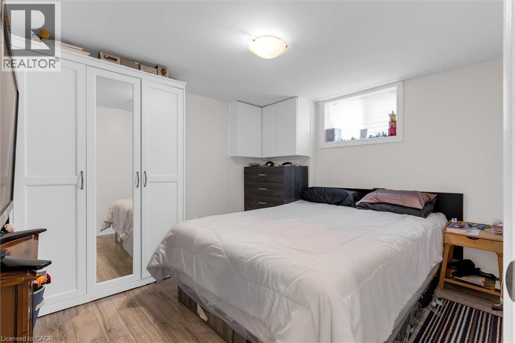 406 East 43rd Street, Hamilton, Ontario  L8T 3E3 - Photo 18 - 40824324