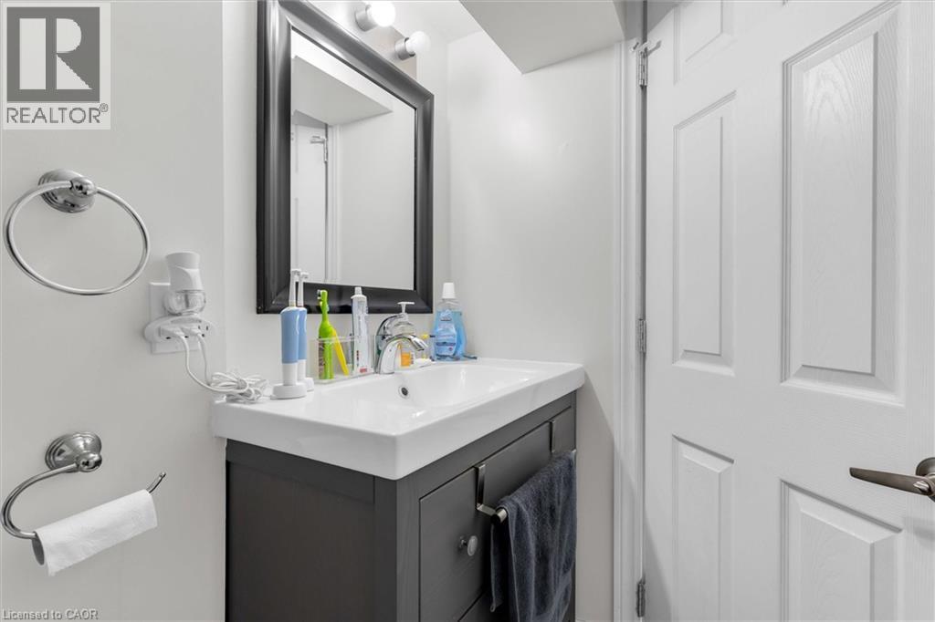 406 East 43rd Street, Hamilton, Ontario  L8T 3E3 - Photo 25 - 40824324