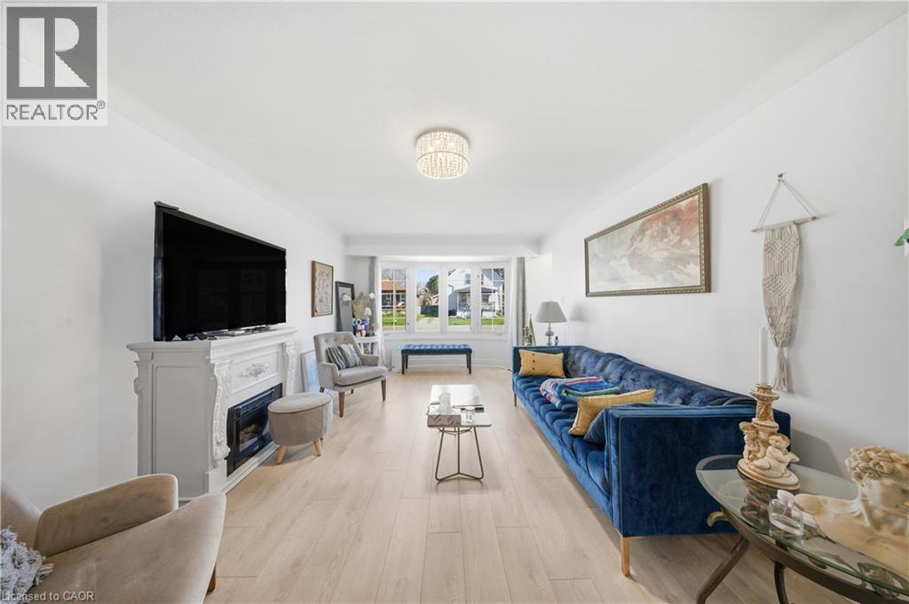 6376 Ash Street, Niagara Falls, Ontario  L2G 2H5 - Photo 13 - 40824315