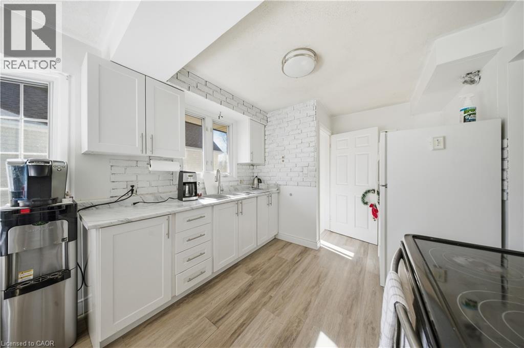 6376 Ash Street, Niagara Falls, Ontario  L2G 2H5 - Photo 8 - 40824315