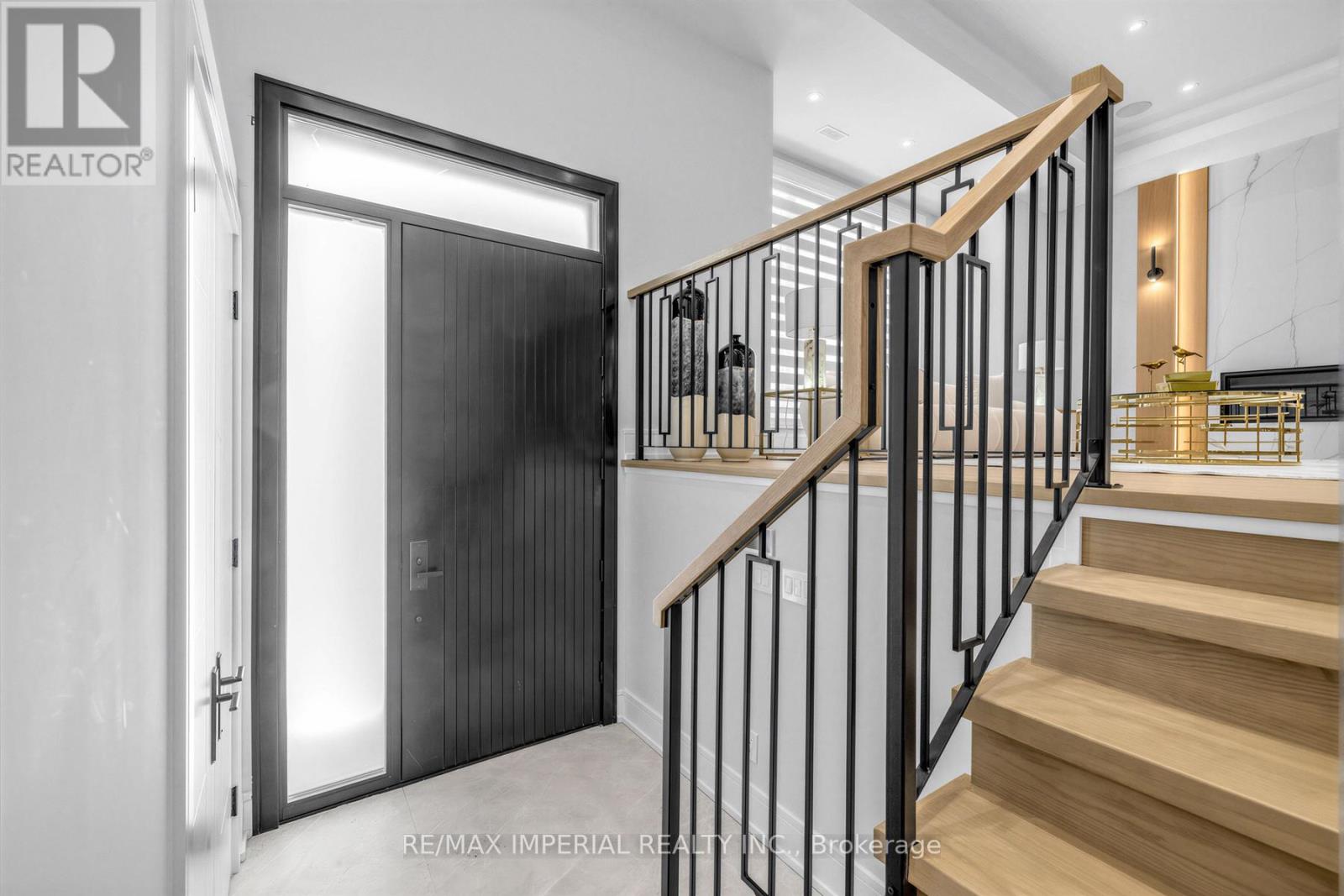 68 Lynnhaven Road, Toronto, Ontario  M6A 2K9 - Photo 5 - C12854356