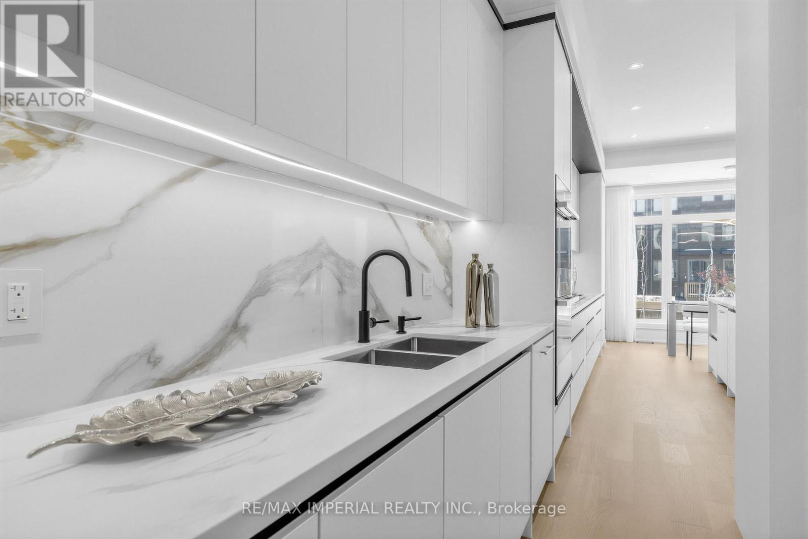 68 Lynnhaven Road, Toronto, Ontario  M6A 2K9 - Photo 23 - C12854356