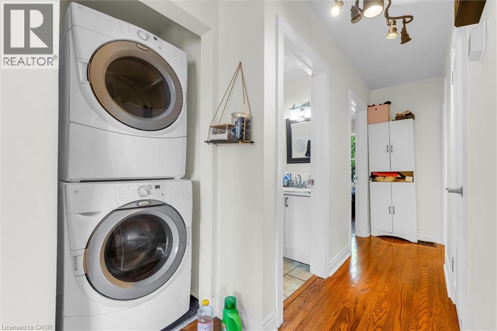 406 East 43rd Street, Hamilton, Ontario  L8T 3E3 - Photo 10 - 40822246