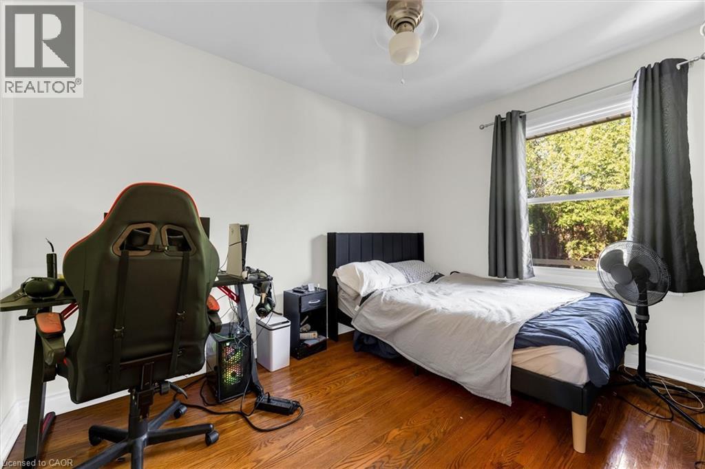 406 East 43rd Street, Hamilton, Ontario  L8T 3E3 - Photo 12 - 40822246