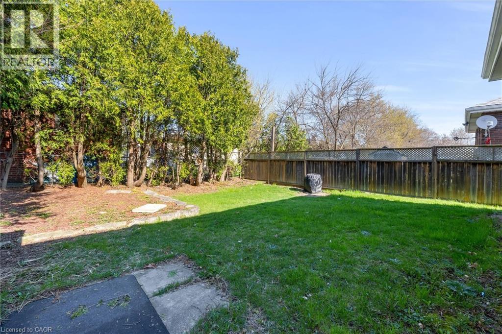 406 East 43rd Street, Hamilton, Ontario  L8T 3E3 - Photo 35 - 40822246