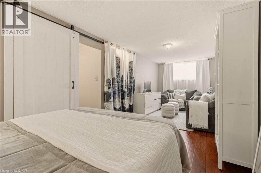 19 Golden Orchard Drive, Hamilton, Ontario  L9C 6J2 - Photo 21 - 40821799