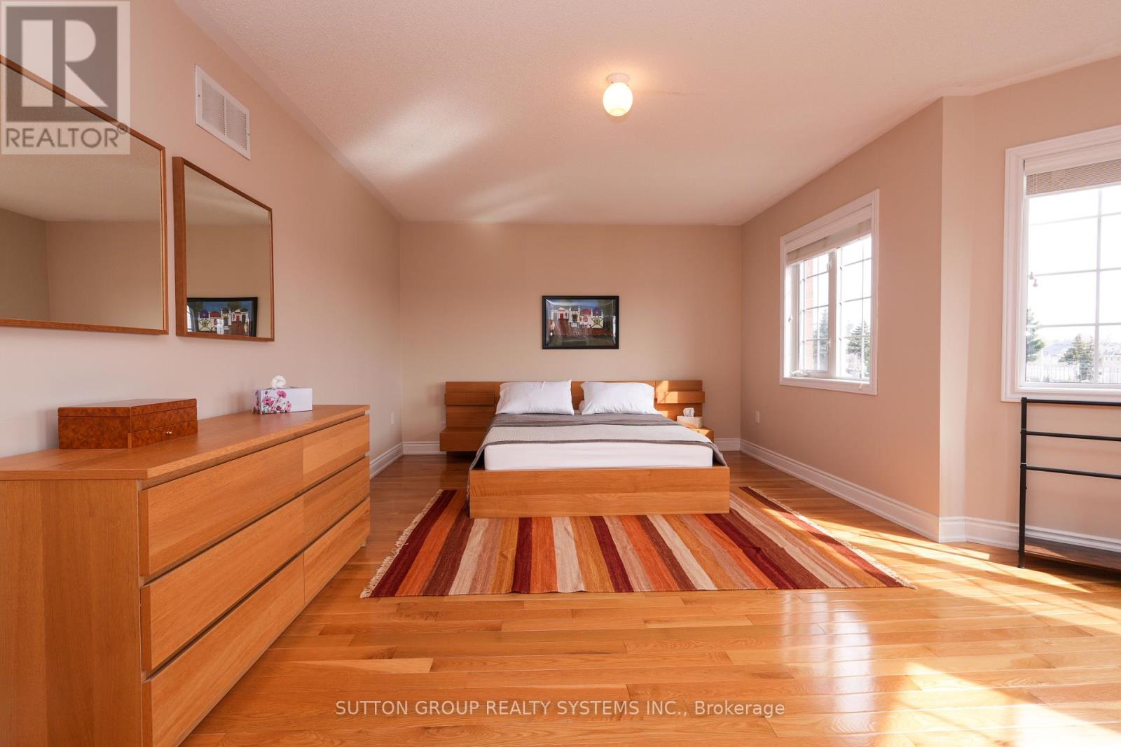 1382 Avon Drive, Mississauga, Ontario  L5N 7Z3 - Photo 21 - W12948292