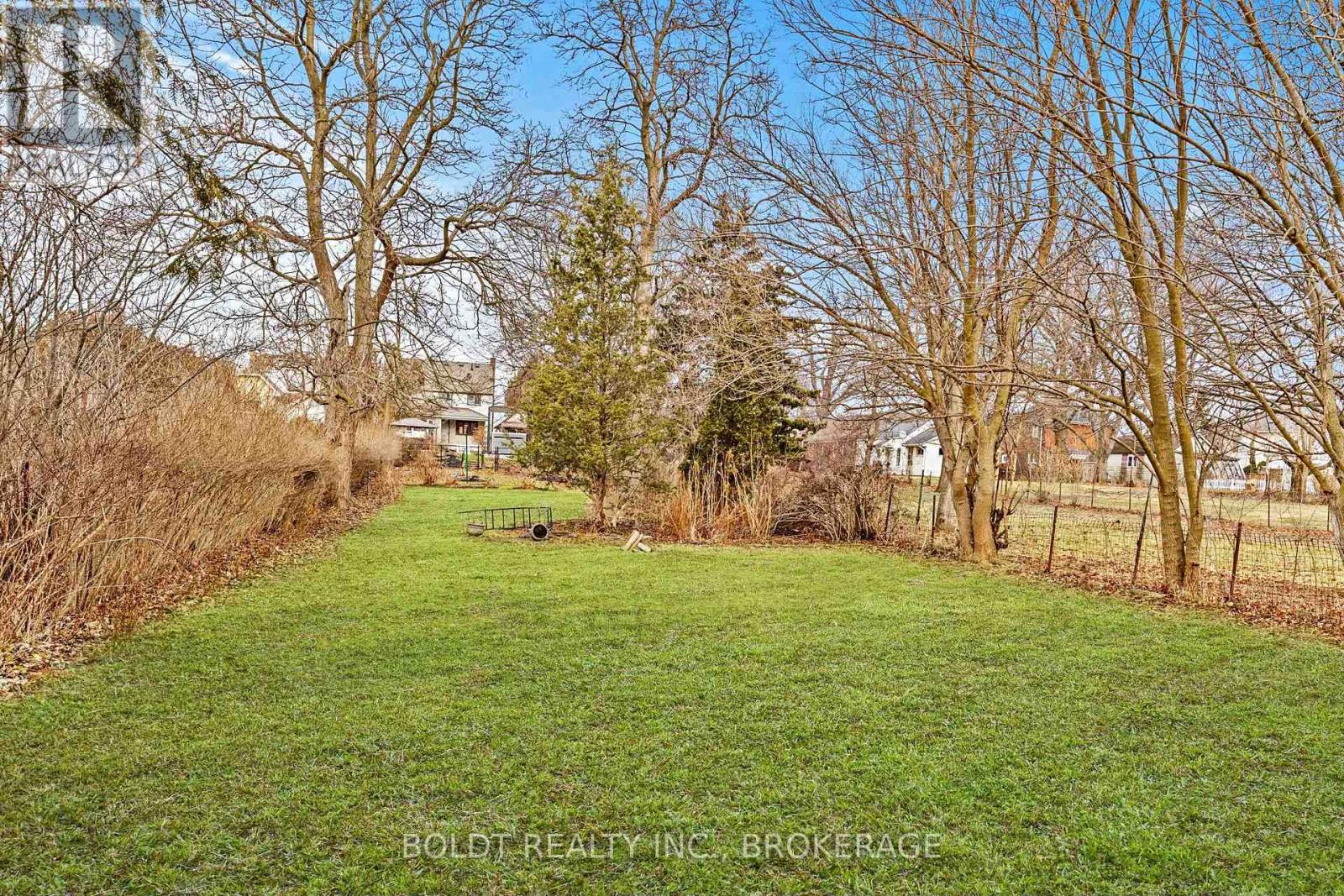 322 Queenston Street, St. Catharines, Ontario  L2P 2X7 - Photo 39 - X12973244