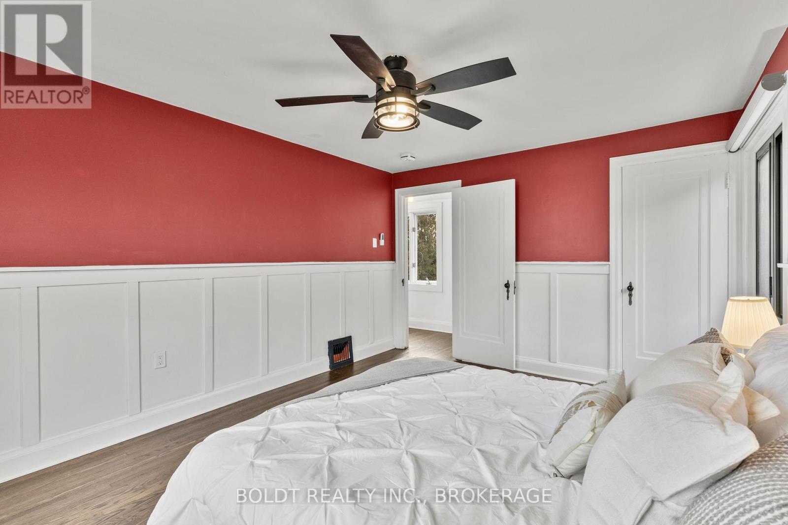 322 Queenston Street, St. Catharines, Ontario  L2P 2X7 - Photo 19 - X12973244