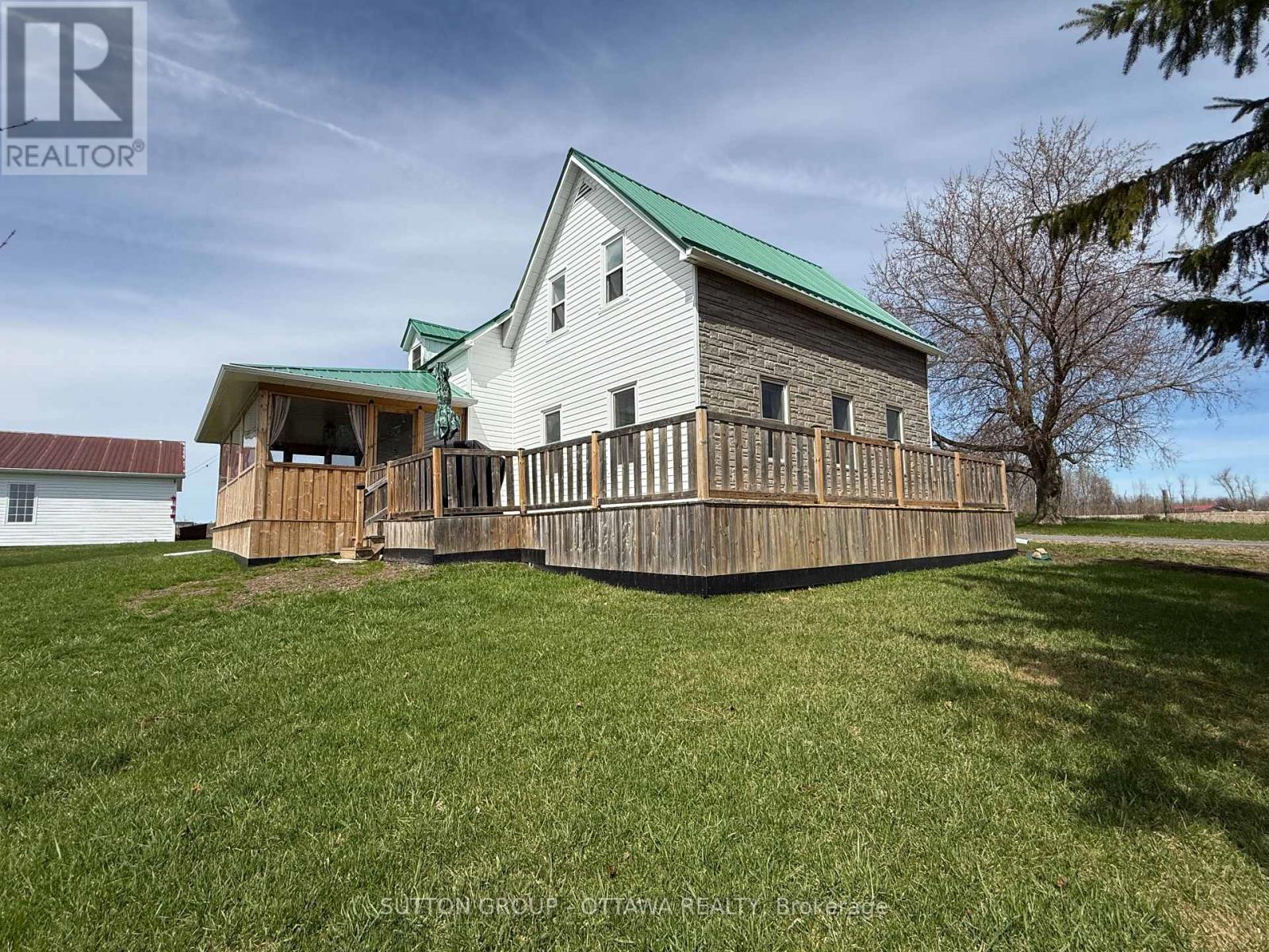 17389 Mcphail Road, South Stormont, Ontario  K0C 2A0 - Photo 2 - X13056042