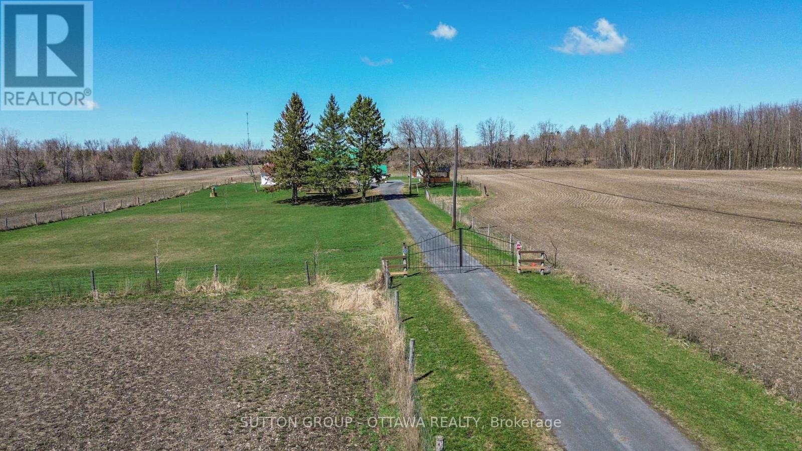 17389 Mcphail Road, South Stormont, Ontario  K0C 2A0 - Photo 3 - X13056042