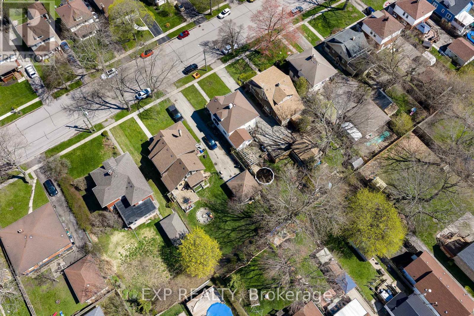 122 Elgin Street W, Port Colborne, Ontario  L3K 3K2 - Photo 4 - X13056100