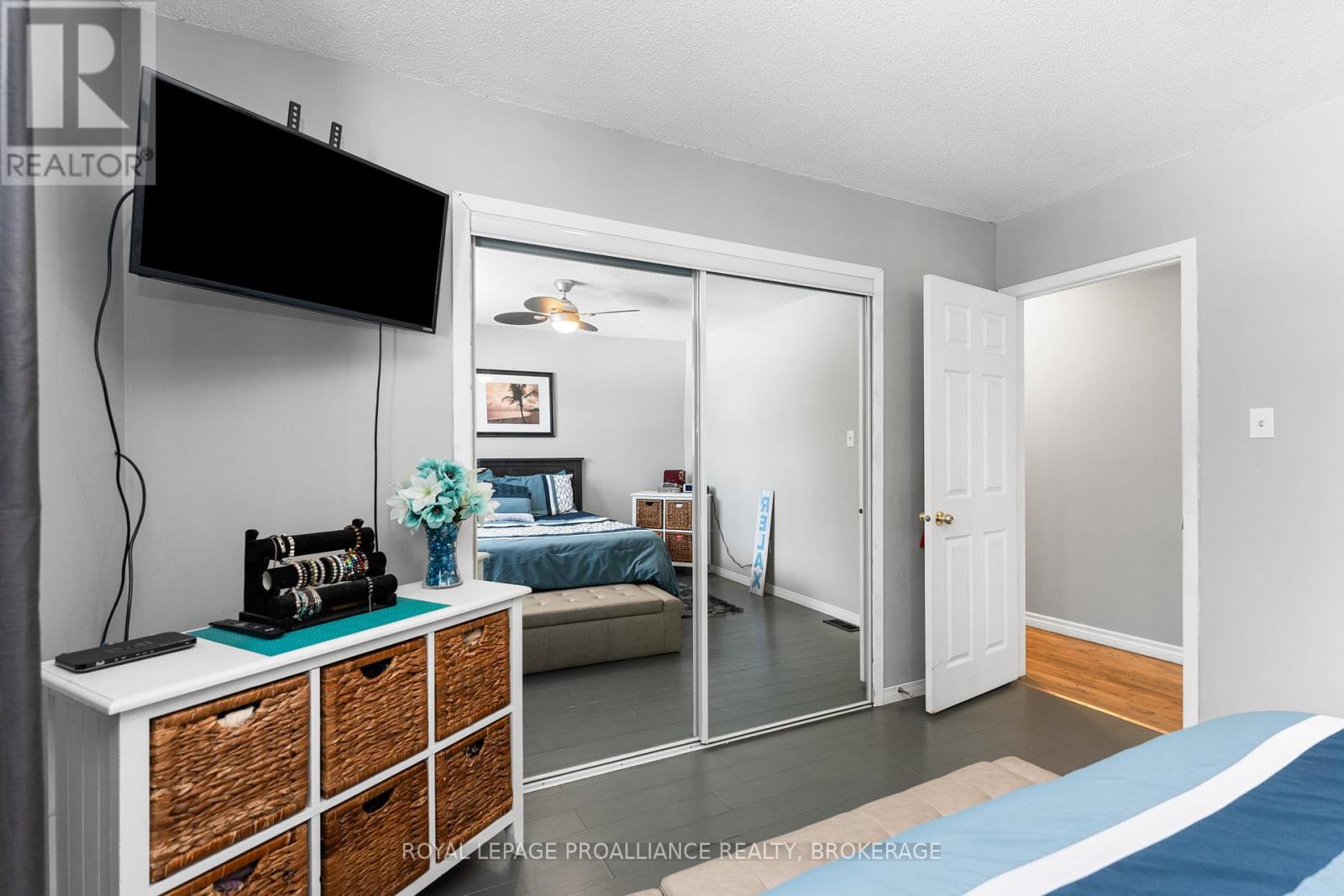 261 Shane Street, Loyalist, Ontario  K0H 2H0 - Photo 24 - X12992162