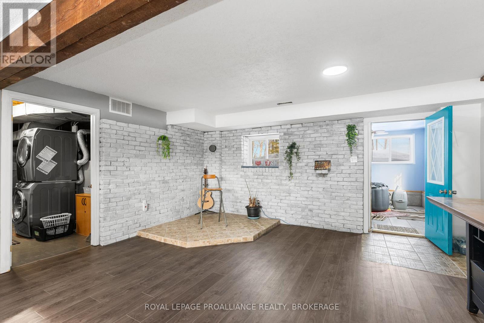 261 Shane Street, Loyalist, Ontario  K0H 2H0 - Photo 34 - X12992162