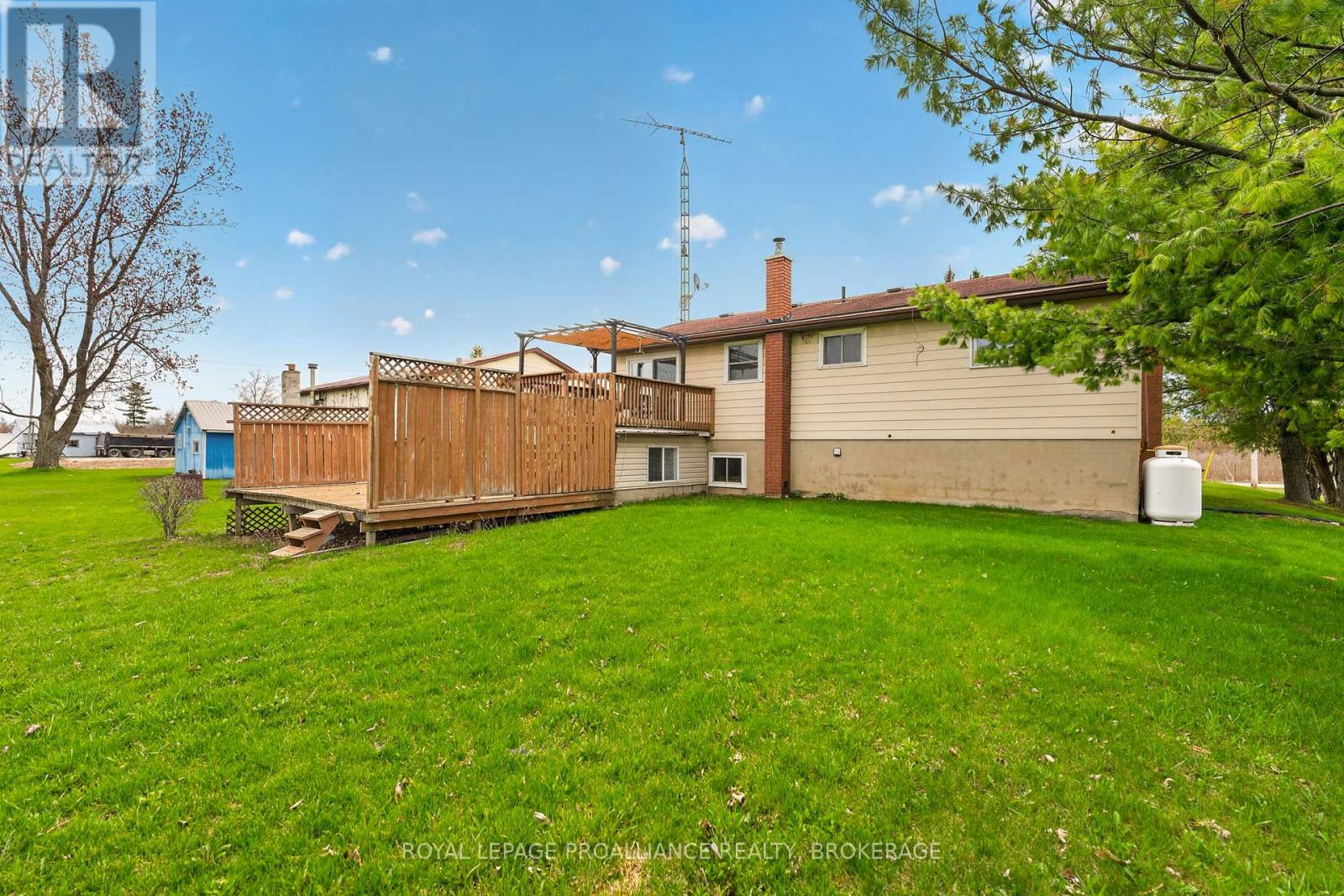 261 Shane Street, Loyalist, Ontario  K0H 2H0 - Photo 48 - X12992162