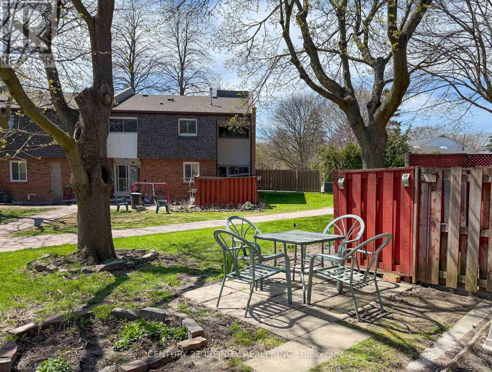 33 - 101 Dovedale Drive, Whitby, Ontario  L1N 1Z7 - Photo 24 - E13056094