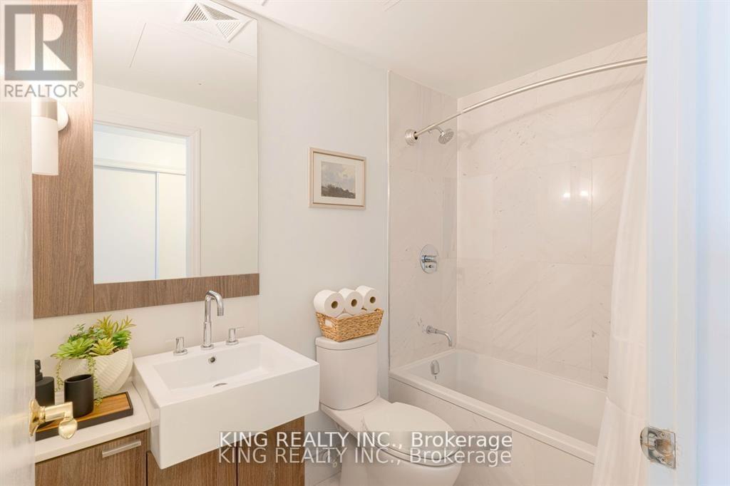 2710 - 88 Blue Jays Way, Toronto, Ontario  M5V 0L7 - Photo 7 - C13056012