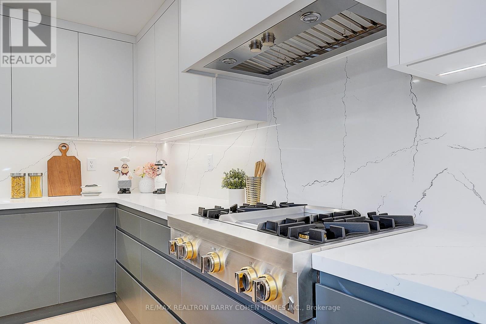 34 Elliotwood Court, Toronto, Ontario  M2L 2P9 - Photo 11 - C13056026