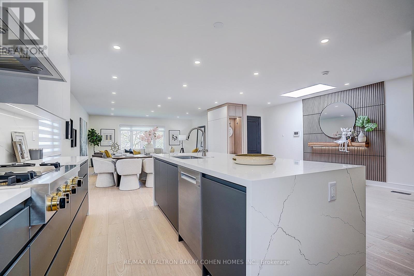 34 Elliotwood Court, Toronto, Ontario  M2L 2P9 - Photo 14 - C13056026