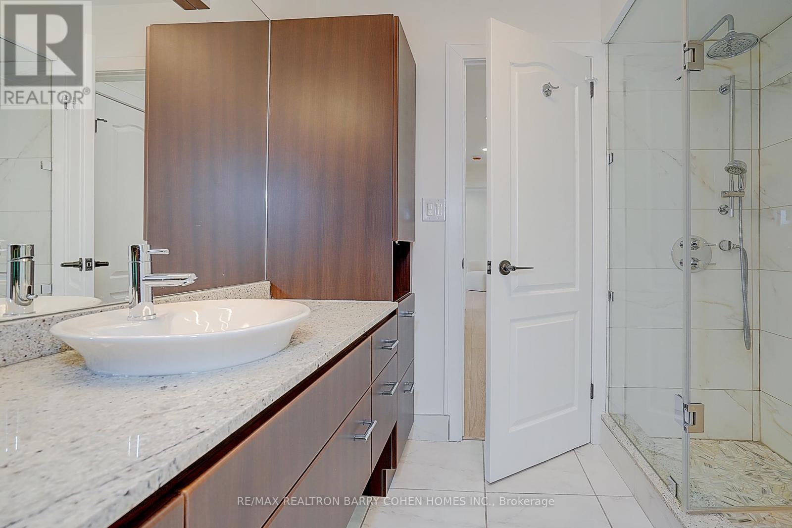 34 Elliotwood Court, Toronto, Ontario  M2L 2P9 - Photo 32 - C13056026