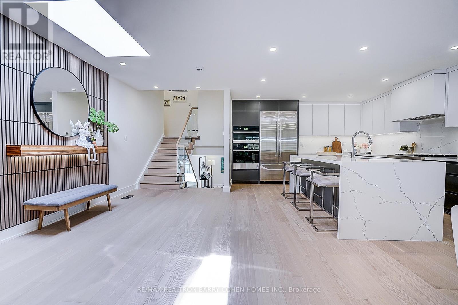 34 Elliotwood Court, Toronto, Ontario  M2L 2P9 - Photo 8 - C13056026