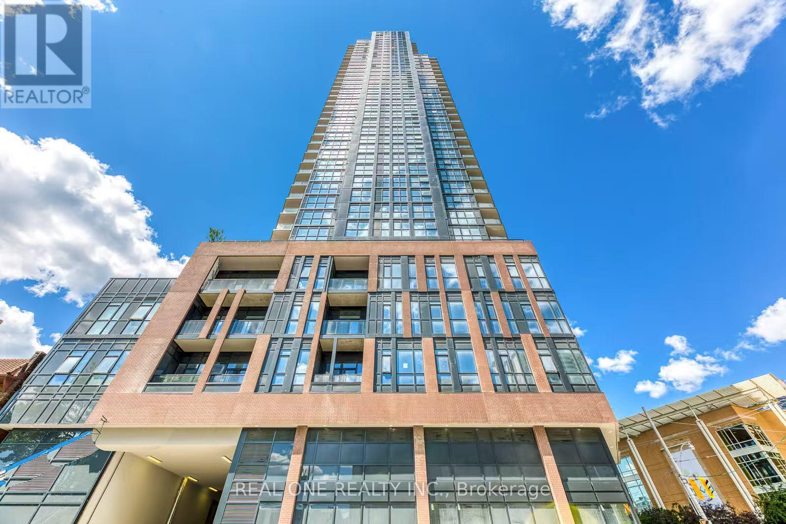 1708 Room #1 - 159 Wellesley Street E, Toronto, Ontario  M4Y 1J2 - Photo 2 - C13056098