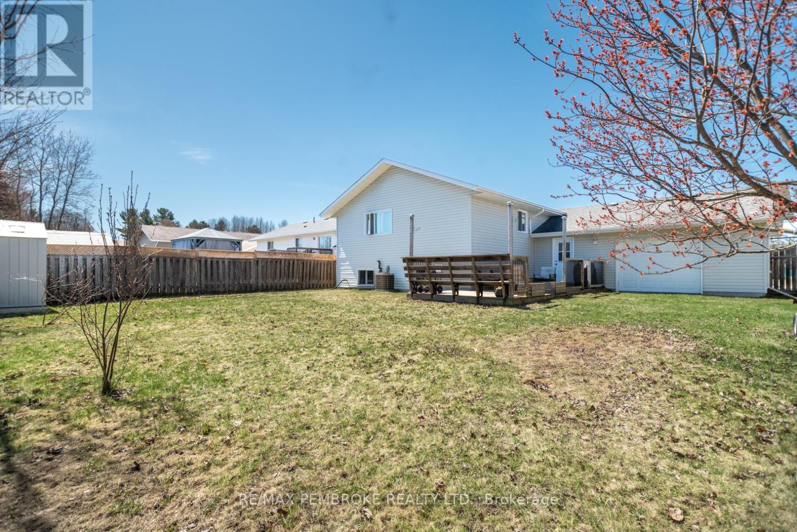 50 Spruce Street, Petawawa, Ontario  K8H 3S4 - Photo 32 - X13056082