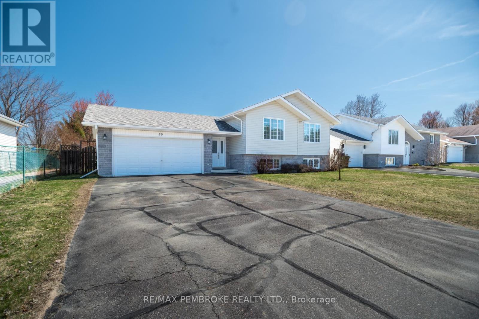 50 Spruce Street, Petawawa, Ontario  K8H 3S4 - Photo 41 - X13056082