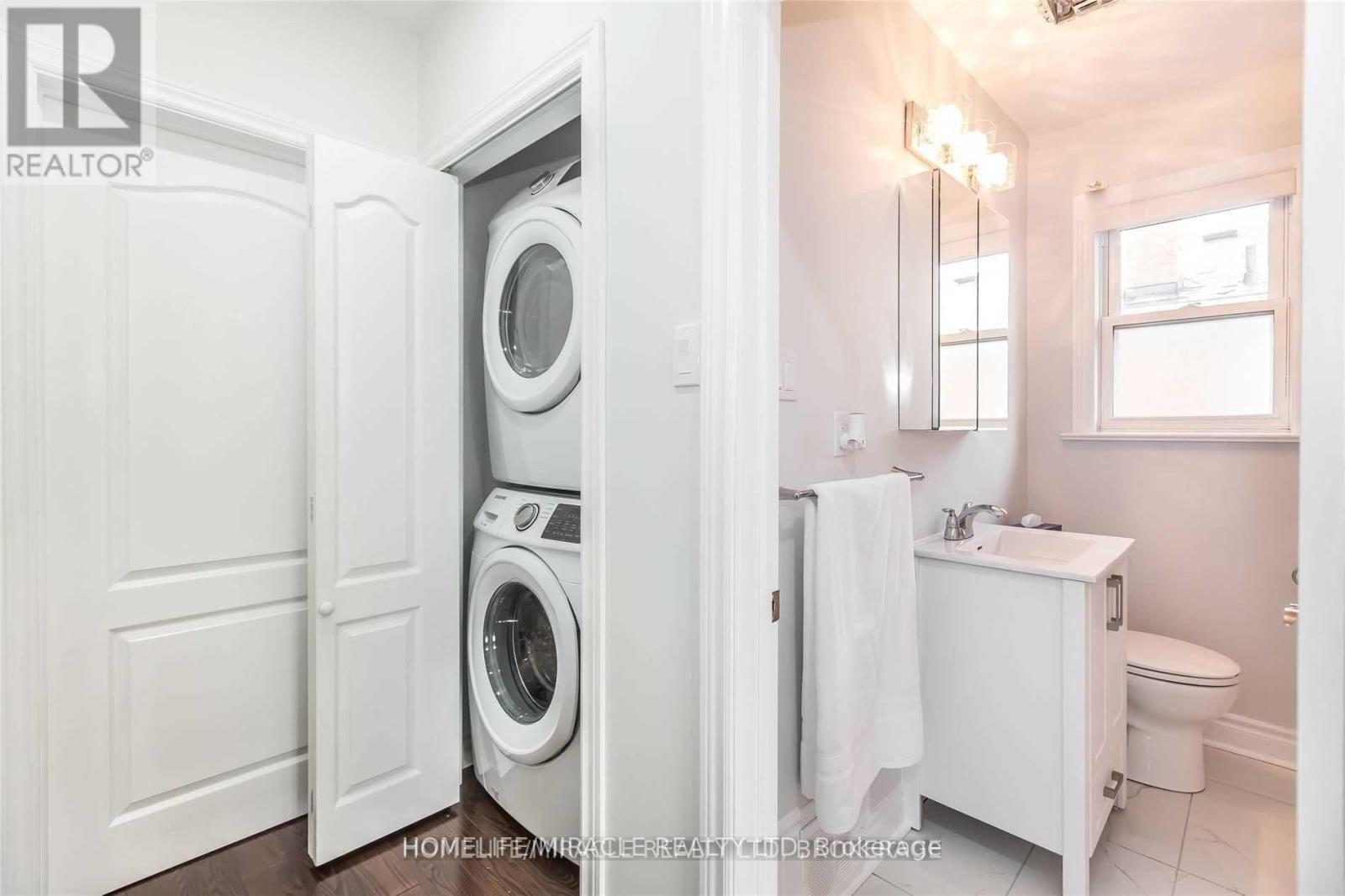 6 Kells Avenue, Toronto, Ontario  M1K 4W5 - Photo 7 - E13055996