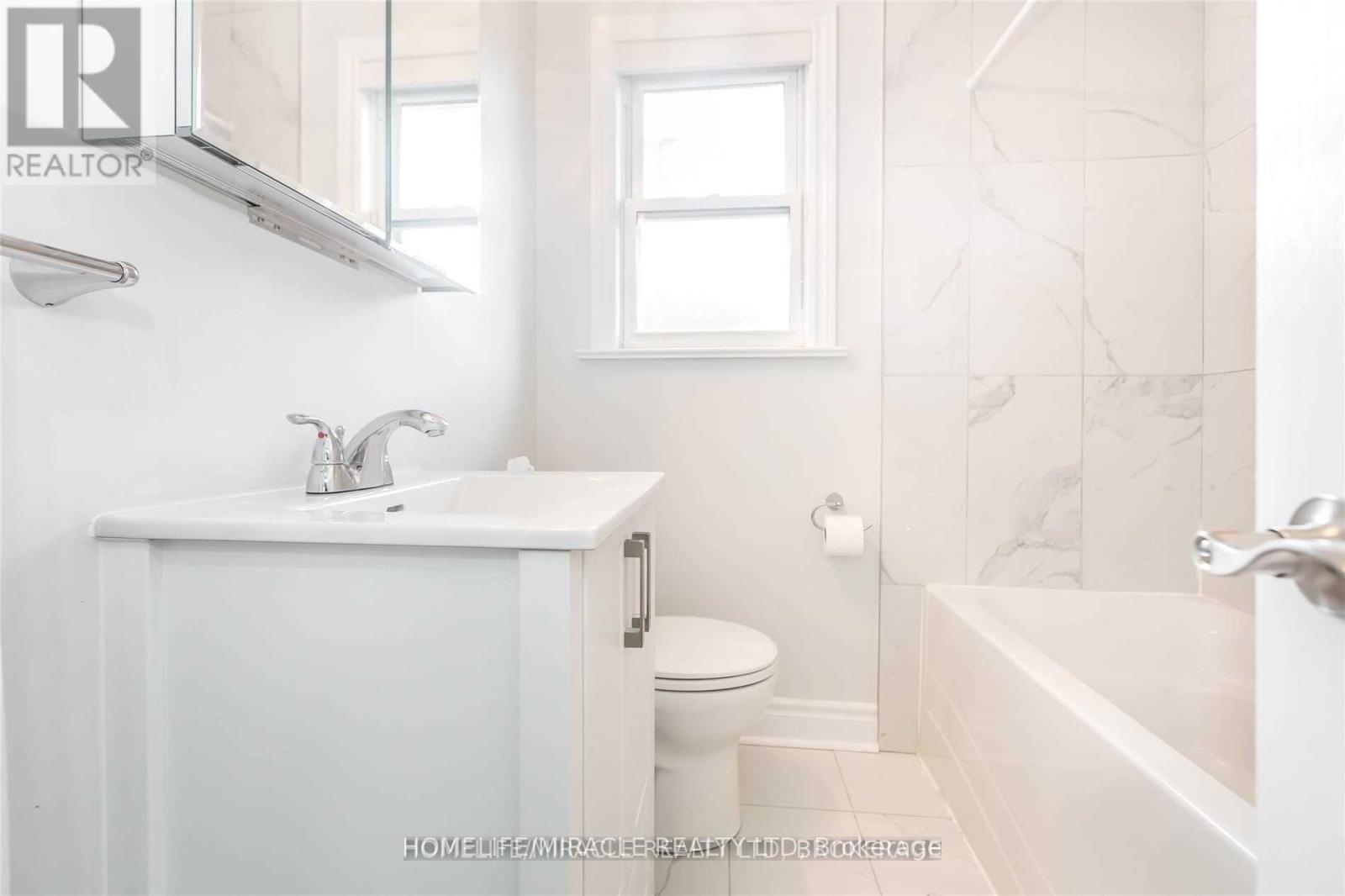 6 Kells Avenue, Toronto, Ontario  M1K 4W5 - Photo 8 - E13055996