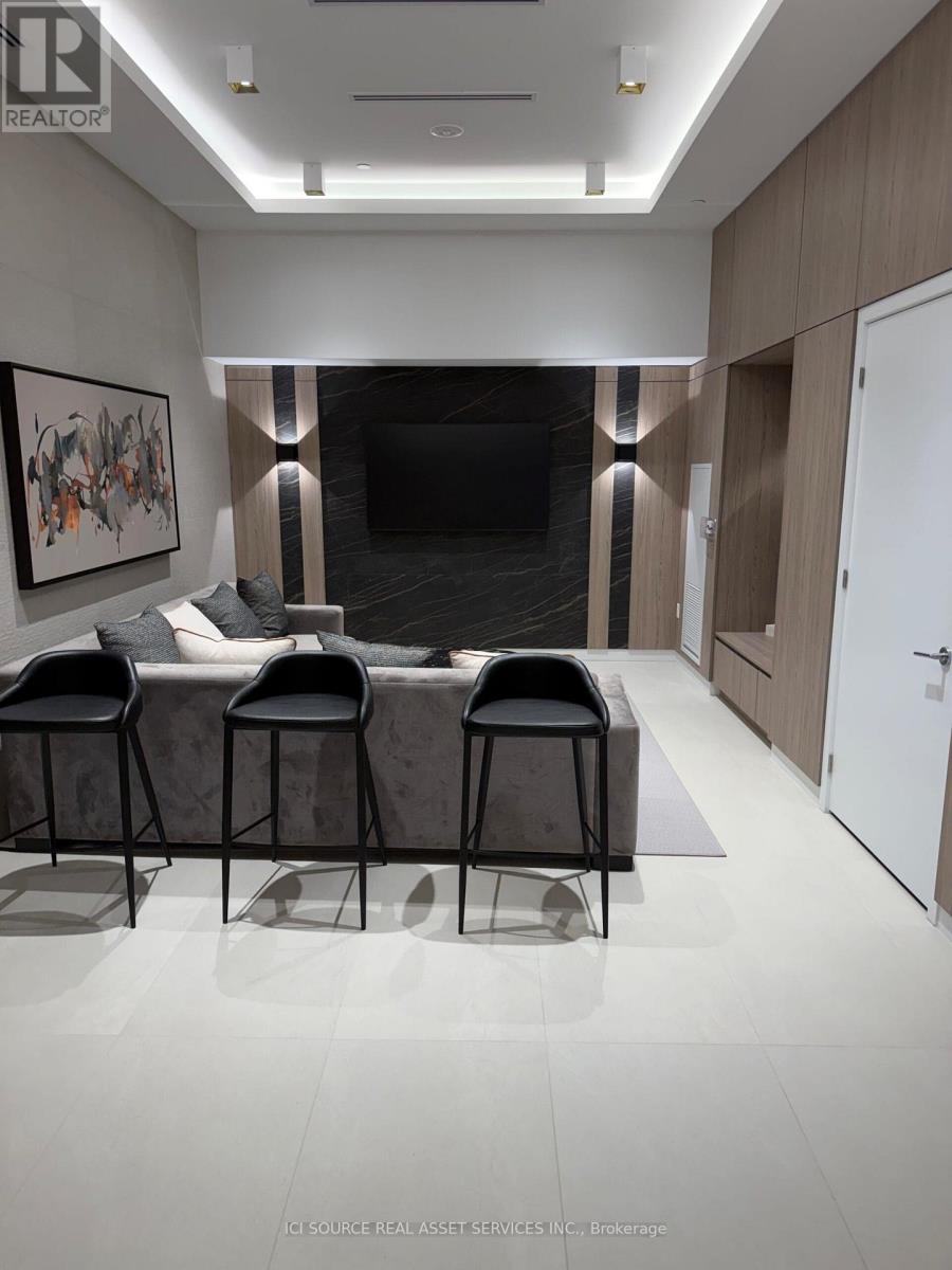 1605 - 1606 Charles Street, Whitby, Ontario  L1N 0P1 - Photo 11 - E13056096